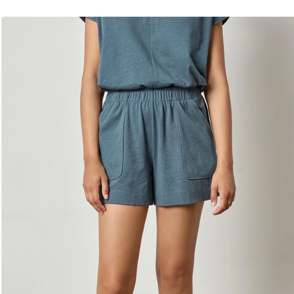 Lilla P Pull On Pocket Short NWOT